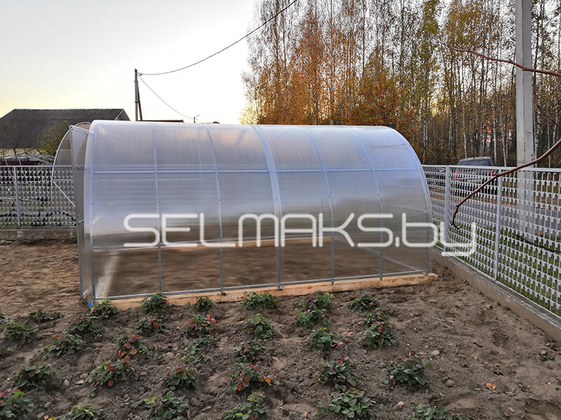 Установка теплицы на своем участке