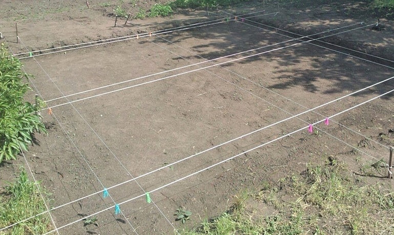 Фундамент под каркас теплицы своими руками из бруса или бетона